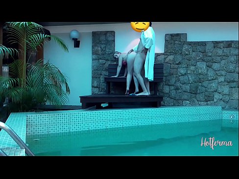 ❤️ Tus thawj coj caw tus tub txib mus rau hauv lub pas dej, tab sis tsis tuaj yeem tiv taus kub Russian porn  ntawm porn hmn.pornohdmega.ru ❌ Ib